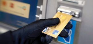سرقة بيانات بطاقات الائتمان